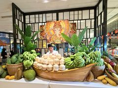 -广州万富希尔顿酒店·感趣自助餐厅·金秋蟹宴生蚝海鲜刺身