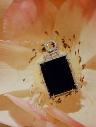 -北京七彩云南翡翠珠宝旗舰店(月坛店)