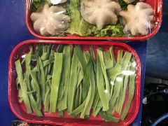 -马路边边串串香(一匡街店)