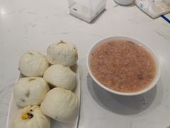 -李与白包子铺(桐梓林店)