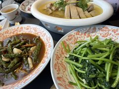 -江宴渔村·鱼鲜土菜(紫荆广场店)