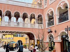 -首创奥特莱斯(西安店)
