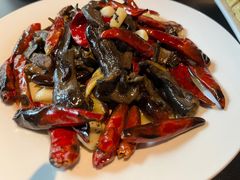 见手青又嫩又鲜-南蛮子(进贤路店)