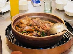 -胡须佬鸡煲四季火锅店(石厦西村直营店)
