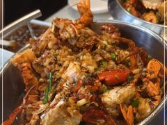 -凤凰路何眼镜香辣蟹(花果园店)