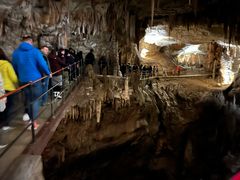 -波斯托伊纳溶洞