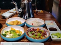 精品小菜-明洞阿姨·韩式酱蟹烤肉·创意料理(三元桥店)