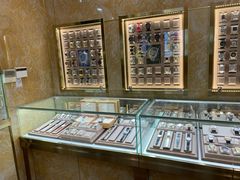 -亨得利名表服务中心(上海湾店)