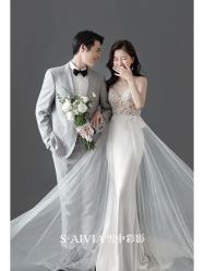 -雪中彩影婚纱摄影·微光艺术中心