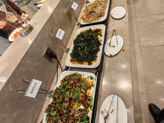-南郊宾馆·风味自助餐厅·山东十六地市特色菜