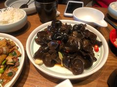 傣味云耳-云海肴·汽锅鸡·云南菜(天山百盛优客店)