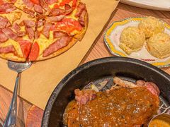 -玛格萝妮比萨屋(四平店)