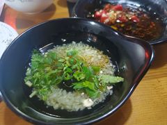 -果松木炭酸菜铜火锅·外婆参鸡汤