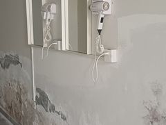 -栖游青年旅舍(华强北地铁站店)