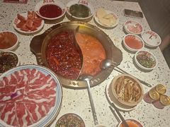 -红九格老火锅(三峡广场店)