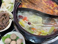 -灌县老妈砂锅串串香(万科红生活广场店)