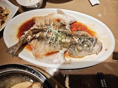 -东口码头·烧鸽子·鱼头泡饼·地方菜(金鹰悦城店)