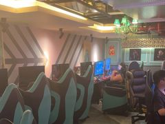 -小魔虎电竞馆·二进制店