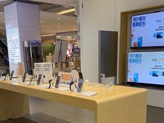 -华为授权体验店(中山公园来福士)