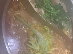 -左庭右院鲜牛肉火锅(浦江欢乐颂店)