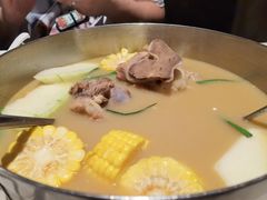 -肥仔文澳门猪骨煲(南京西路店)