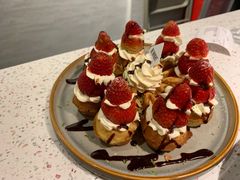 草莓忌廉华夫饼-BE BRIGHT KITCHEN(正佳广场店)