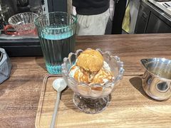 -Double cafe