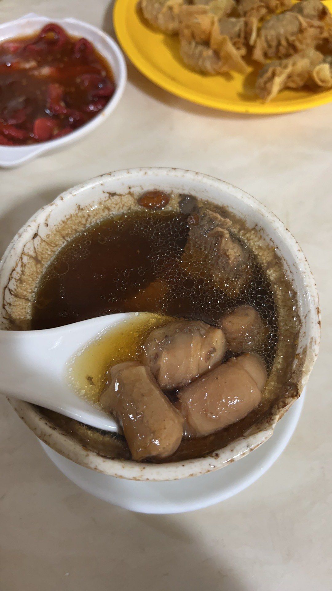 灿记牛鞭汤 很多小吃 中规中矩