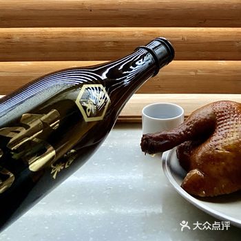 春天来了,就来一瓶初绿应景吧~初绿纯米山废