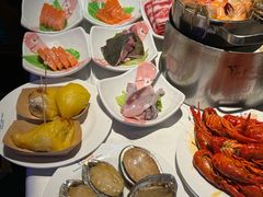 -领鲜活海鲜榴莲自助火锅(东门店)