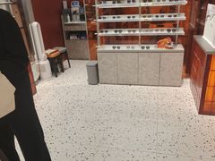 -MUJOSH木九十眼镜(月星环球港B1店)