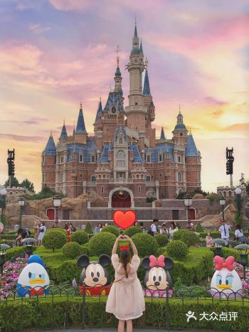 上海迪士尼乐园终于开门啦！最新拍照攻略请收好哦
