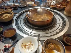 -阿山卓·野生菌火锅·纳西火塘烤肉