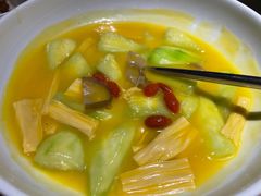 翡翠丝瓜闷鲜腐竹-宴南庭·闽味私房菜