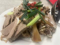 -墨脱石锅椰子鸡•香草鸭•东山羊(大东海店)