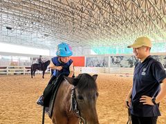 -名驭国际马术学院