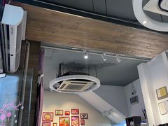 -滋味满屋美食坊(上海街店)