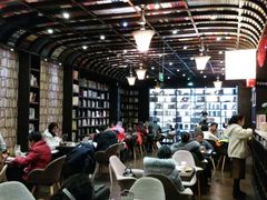 -钟书阁(松江泰晤士小镇店)