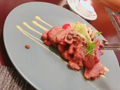 -悦享绿山墙西餐厅