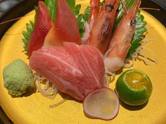 -铭牛烧肉·和牛海鲜自助(高新月牙湖店)
