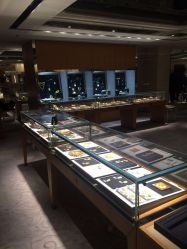 -北京七彩云南翡翠珠宝旗舰店(月坛店)