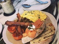 全套早餐-ROAST coffee & eatery