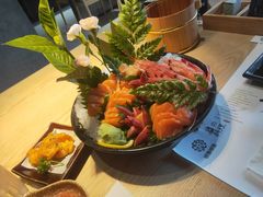 -枝魯枝魯自助料理