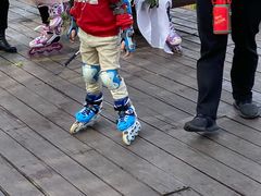 -阿布溜溜(同曦假日百货店)