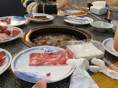 -锤头鲨毛肚海鲜烤肉自助餐厅(国购广场店)
