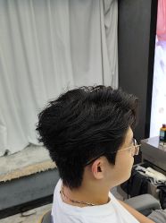 -藤野造型烫发染发