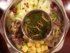 羊肉火锅（内有羊肉，羊蝎子，油豆腐，白菜，萝卜，粉丝）-茗味居羊肉汤面馆(临沂路店)