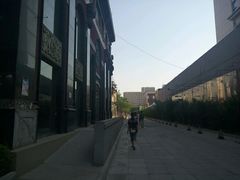 -天幕新彩云国际影城(激光巨幕店)