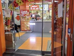 -华莱士·全鸡汉堡(五号路店)