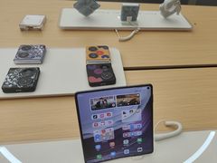 -华为授权体验店(中山公园来福士)